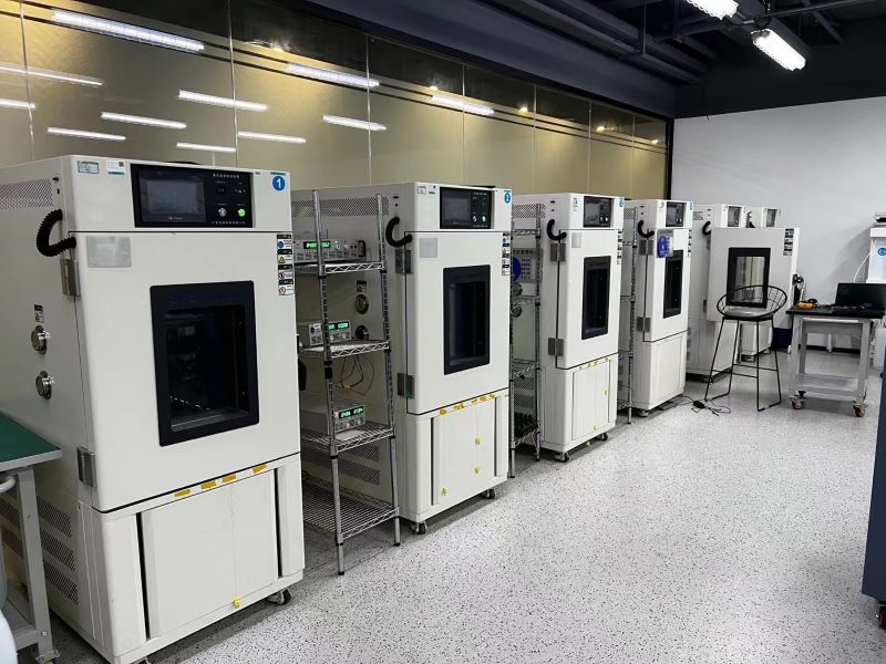 Configuração e manutenção da câmara de teste de temperatura e umidade constantes